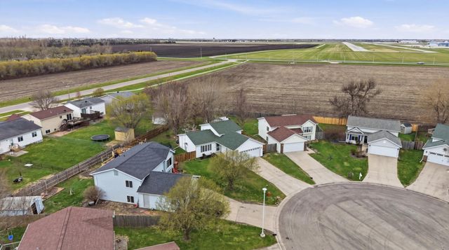 3642 10th Street N, Fargo, ND 58102
