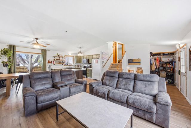 3642 10th Street N, Fargo, ND 58102