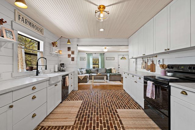 1152 County Road 166, Overton, TX 75684