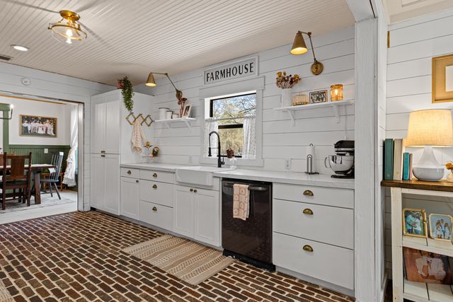 1152 County Road 166, Overton, TX 75684