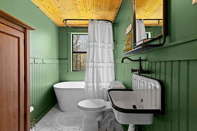 1152 County Road 166, Overton, TX 75684