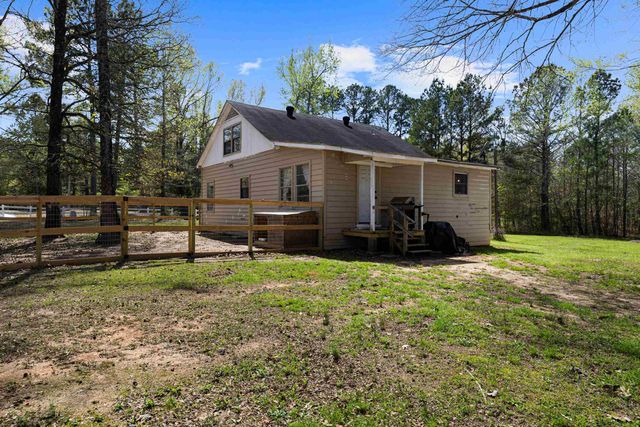 1152 County Road 166, Overton, TX 75684