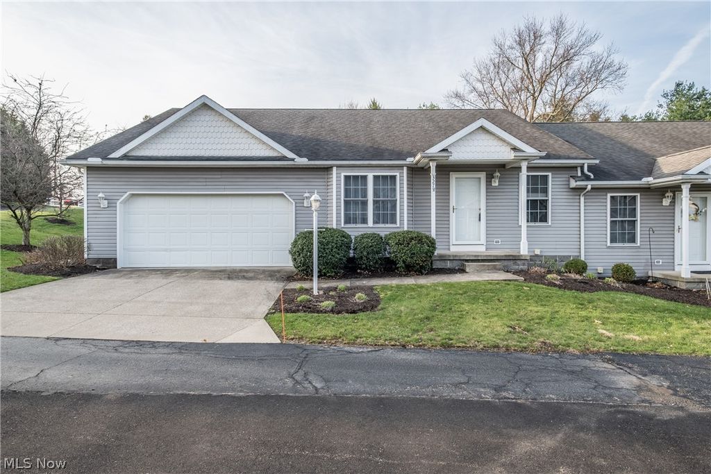 3278 Sumser Street NW, North Canton, OH 44720