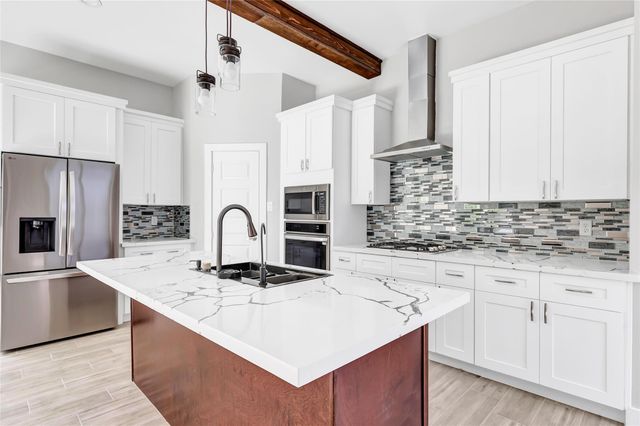 729 Magnolia Point Drive, Houston, TX 77336