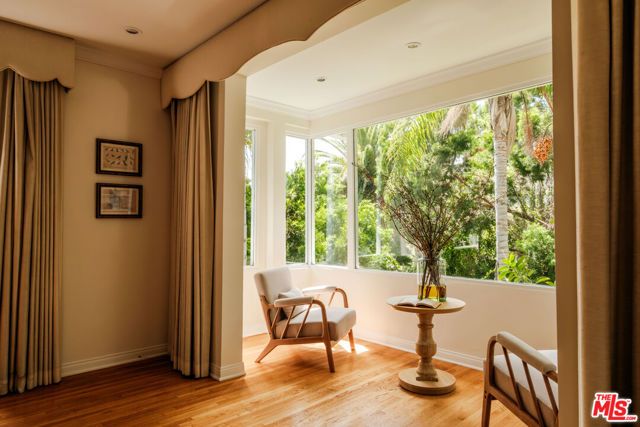 6750 Wedgewood Place, Los Angeles, CA 90068