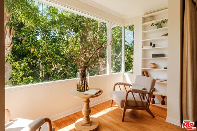 6750 Wedgewood Place, Los Angeles, CA 90068