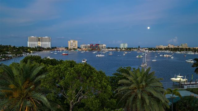 911 N Northlake Drive, Hollywood, FL 33019
