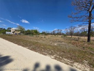 279 Blue Moon Avenue, Lake Placid, FL 33852