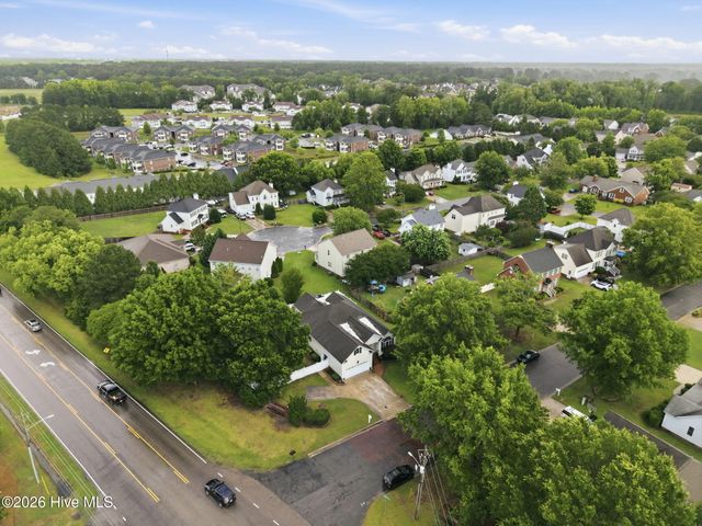 101 White Oak Drive, Greenville, NC 27858