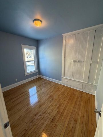 310 S CLAY STREET, Green Bay, WI 54301