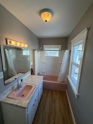 310 S CLAY STREET, Green Bay, WI 54301