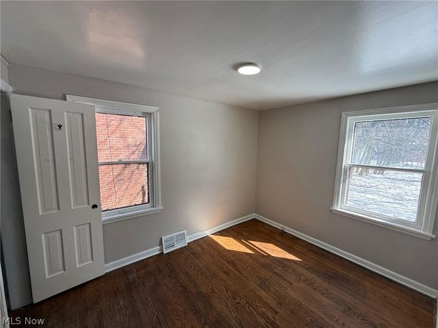 5713 South Boulevard, Maple Heights, OH 44137