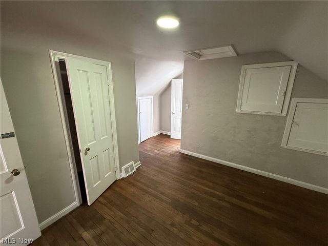 5713 South Boulevard, Maple Heights, OH 44137