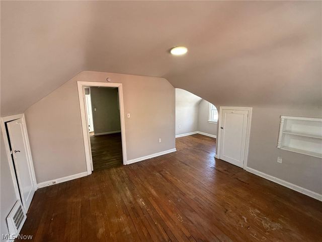 5713 South Boulevard, Maple Heights, OH 44137