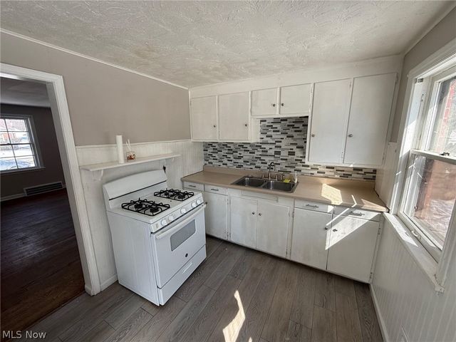 5713 South Boulevard, Maple Heights, OH 44137