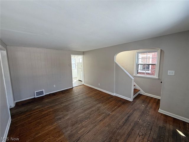 5713 South Boulevard, Maple Heights, OH 44137