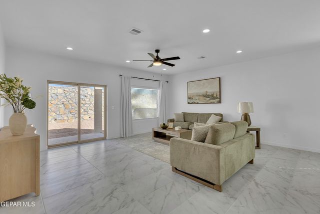 12864 Kingsbury Avenue, El Paso, TX 79928