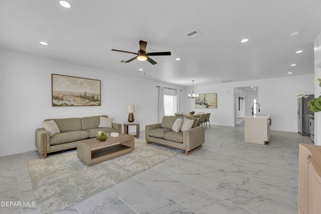 12864 Kingsbury Avenue, El Paso, TX 79928