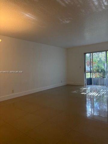 3100 Riverside Dr 108, Coral Springs, FL 33065