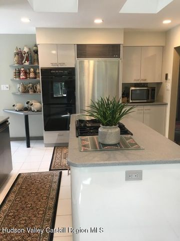 32 Glennamaddy Drive, Windham, NY 12496