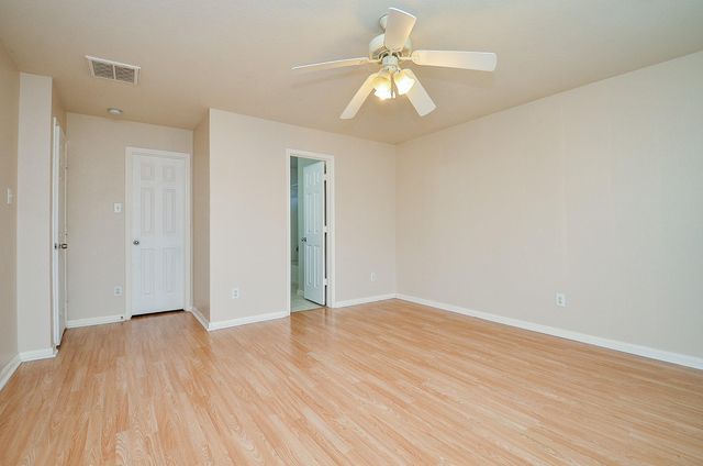 13118 Crescent Manor Lane, Houston, TX 77072