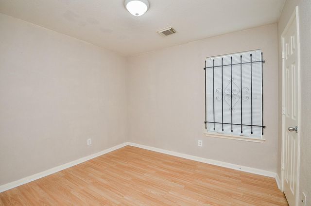 13118 Crescent Manor Lane, Houston, TX 77072