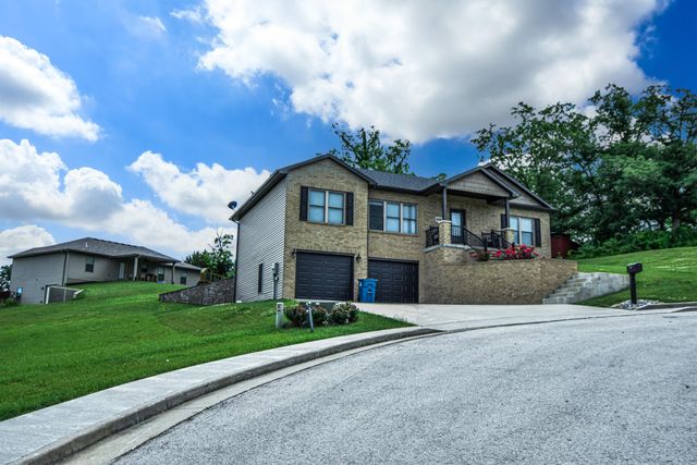 3301 DANE CIR, Jefferson City, MO 65109