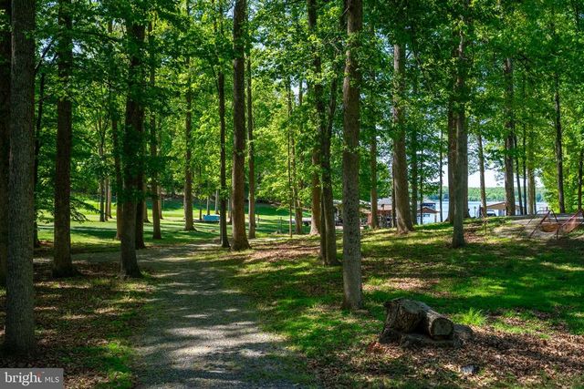 141 BECKY CT, Bumpass, VA 23024