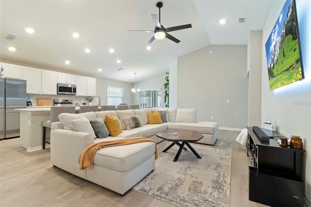 1204 MEZZAVALLE WAY, Auburndale, FL 33823