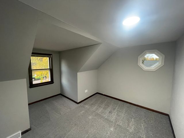 321 Janet Avenue, Darien, IL 60561