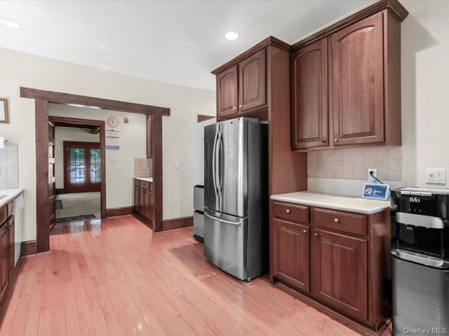 51 Crescent Road, Port Washington, NY 11050