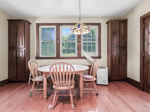 51 Crescent Road, Port Washington, NY 11050