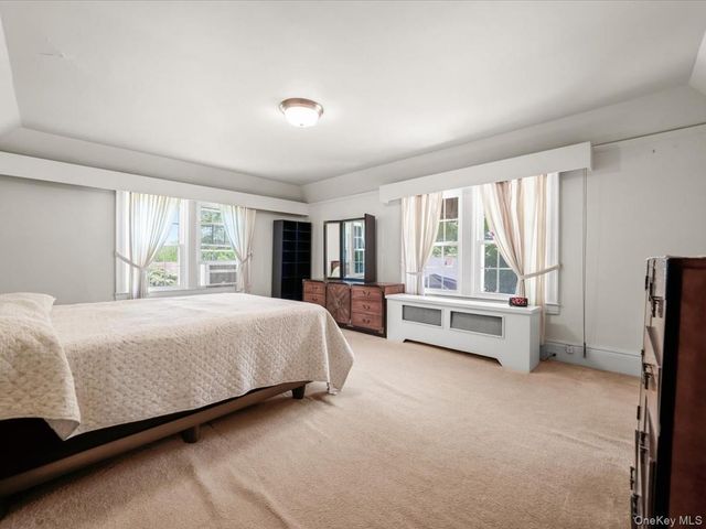 51 Crescent Road, Port Washington, NY 11050