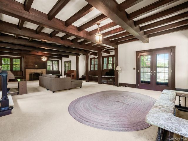 51 Crescent Road, Port Washington, NY 11050