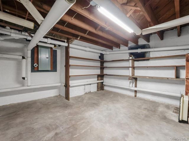 51 Crescent Road, Port Washington, NY 11050