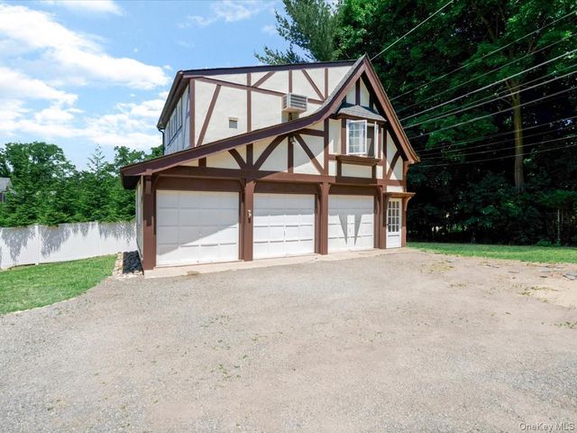 51 Crescent Road, Port Washington, NY 11050