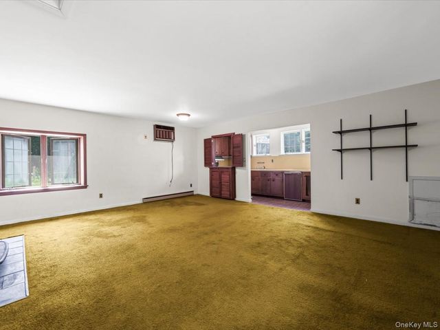 51 Crescent Road, Port Washington, NY 11050