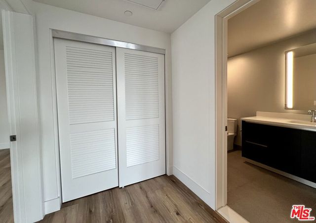 5801 Camerford Avenue PH6, Los Angeles, CA 90038