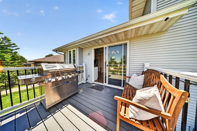 1074 Cory Court, North Liberty, IA 52317
