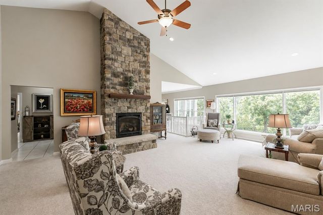 4484 Kingfisher Court, Augusta, MO 63332