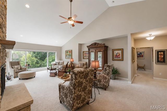 4484 Kingfisher Court, Augusta, MO 63332