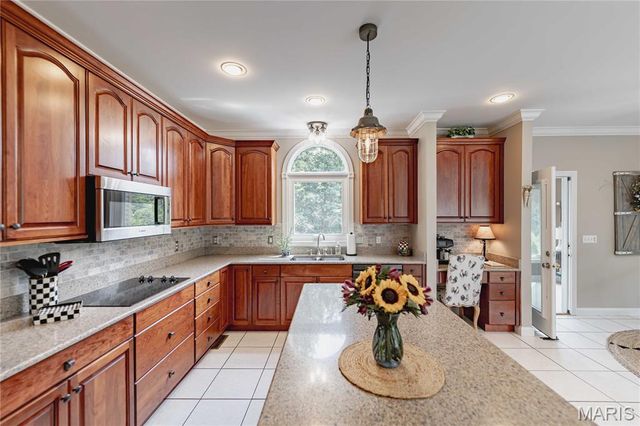 4484 Kingfisher Court, Augusta, MO 63332