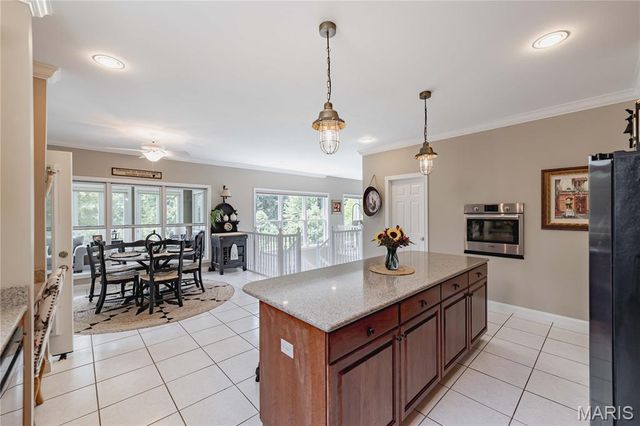 4484 Kingfisher Court, Augusta, MO 63332