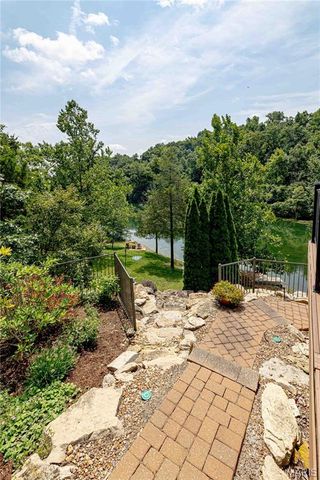 4484 Kingfisher Court, Augusta, MO 63332