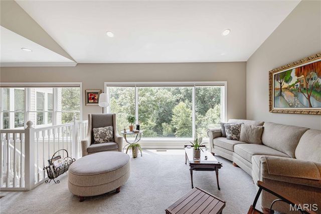 4484 Kingfisher Court, Augusta, MO 63332