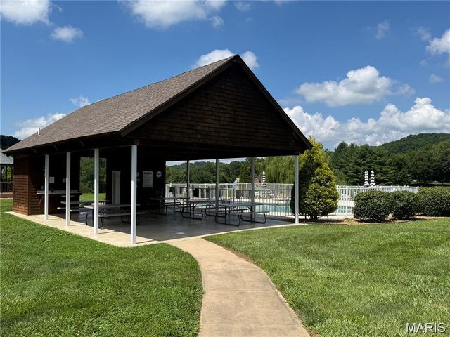 4484 Kingfisher Court, Augusta, MO 63332