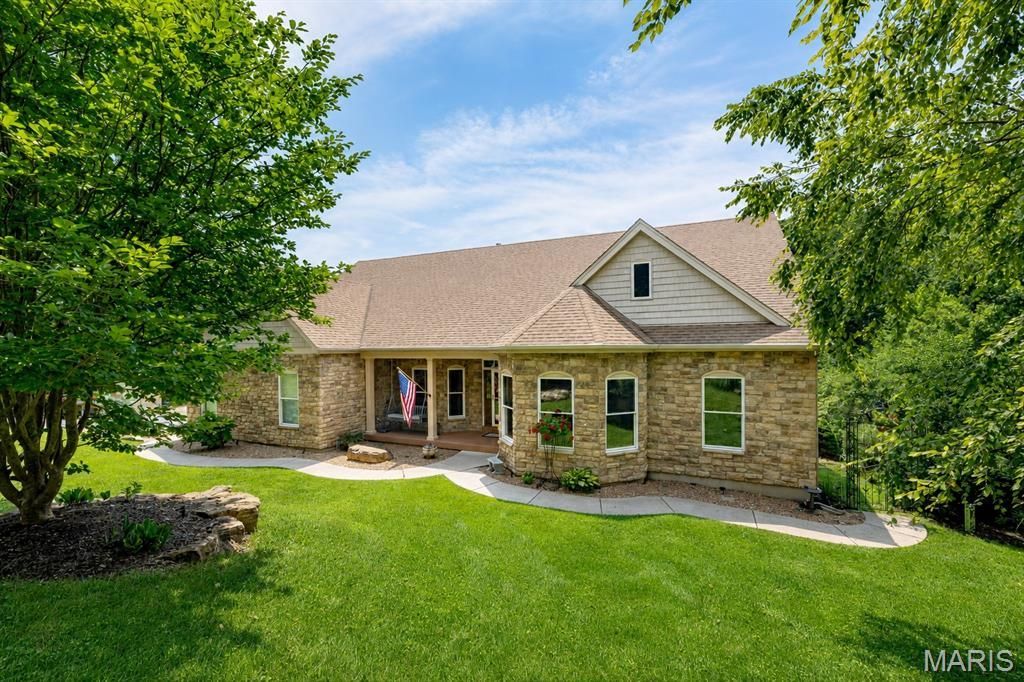 4484 Kingfisher Court, Augusta, MO 63332