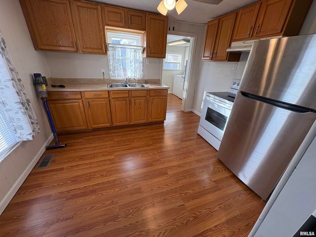 403 Wortby Street, Odin, IL 62870