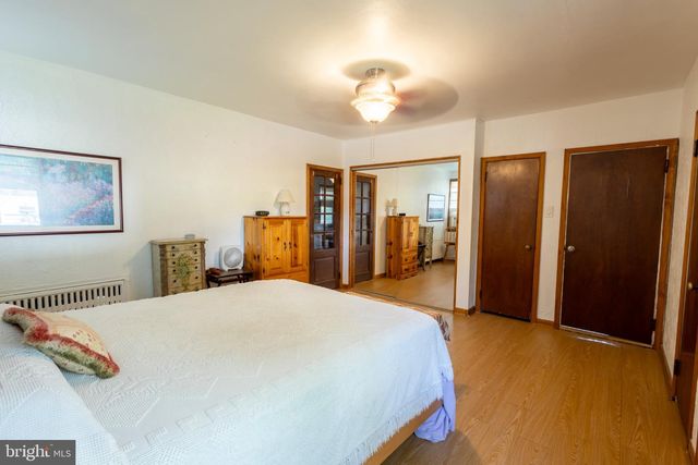 3044 E CHESTNUT AVE, Vineland, NJ 08361