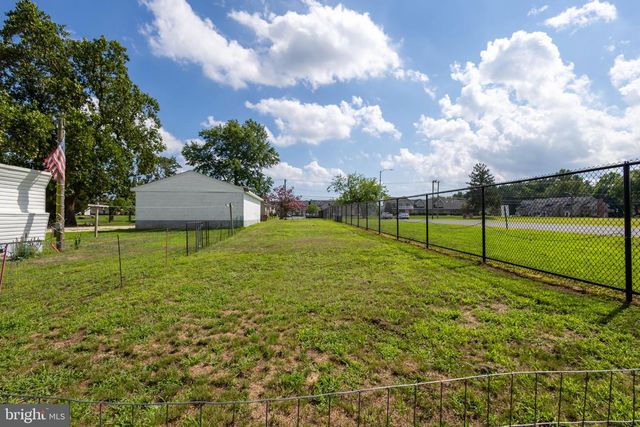 3044 E CHESTNUT AVE, Vineland, NJ 08361